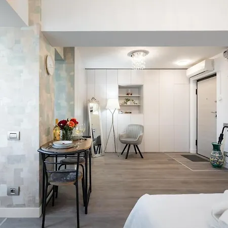 Διαμέρισμα Cosy Center Near Piata Romana