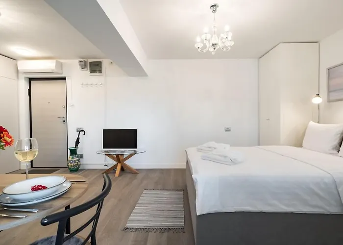 Cosy Center Near Piata Romana Apartament *